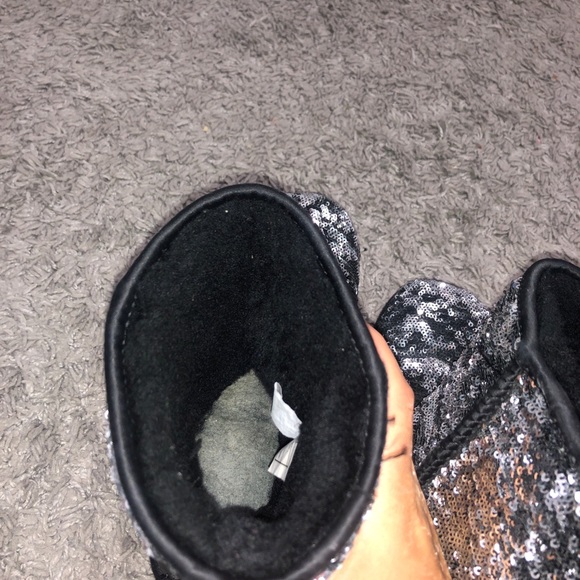 Ugg boots - Picture 4 of 5